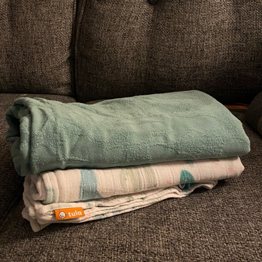 Tula Cactus Cuddle Me Blankets - set of 2